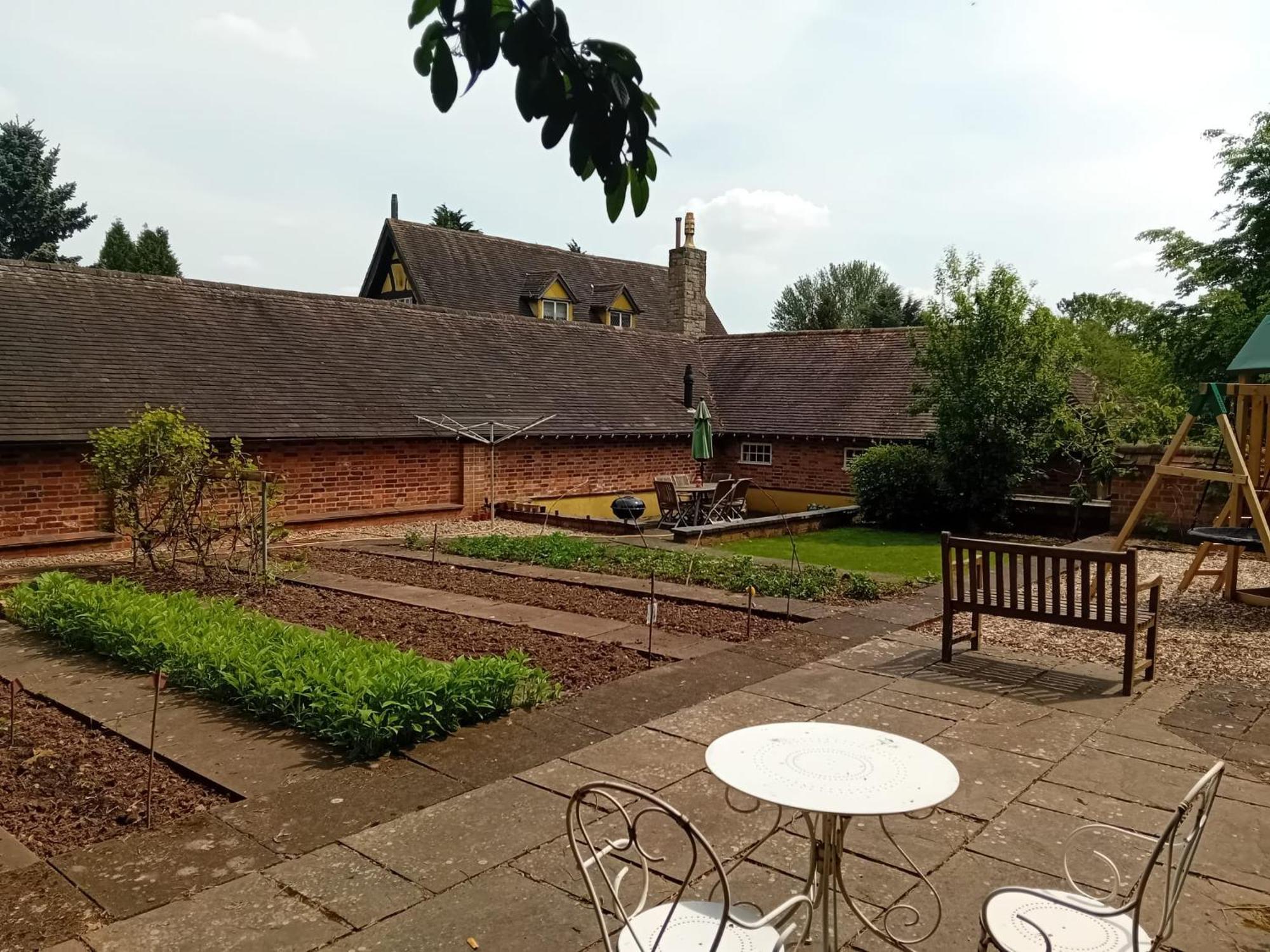 Dovehouse Farm Villa Birmingham Exterior photo