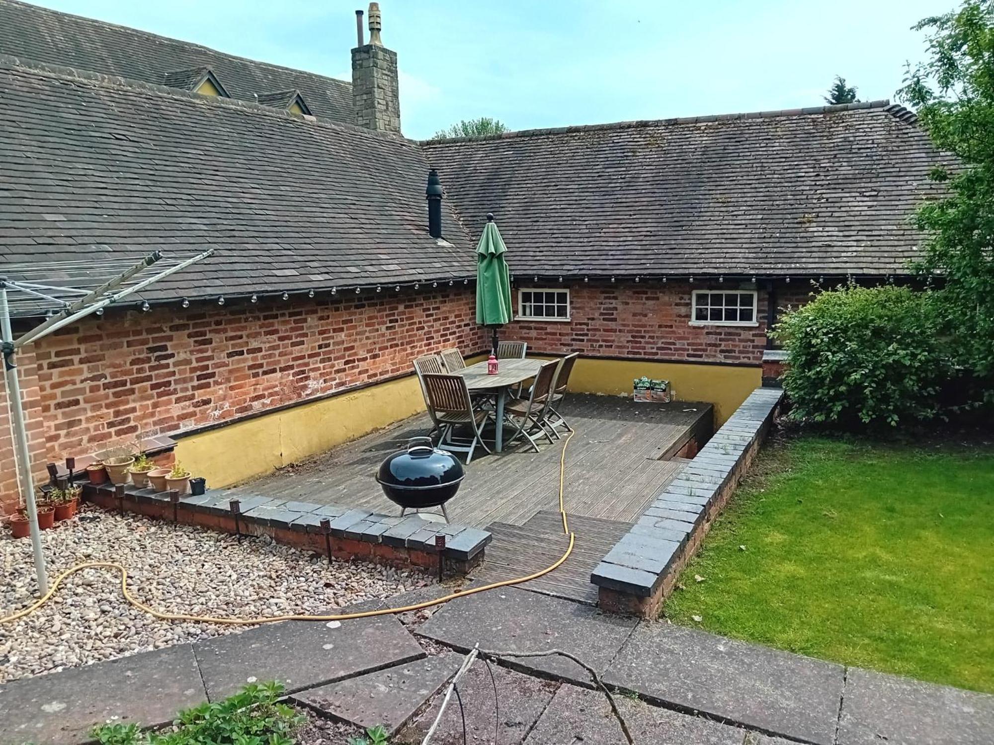 Dovehouse Farm Villa Birmingham Exterior photo